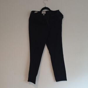 Chic Black Skinny Pants